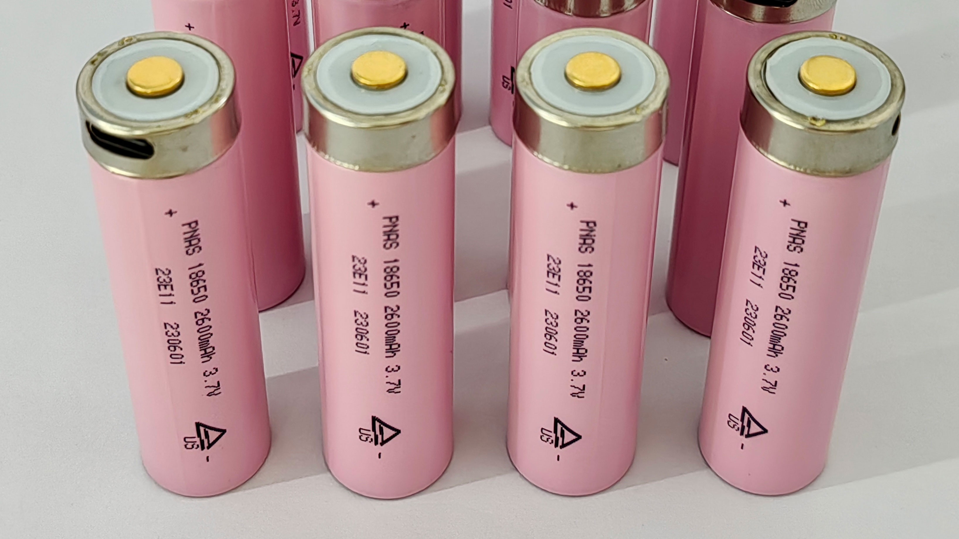 鋰電池蓋帽漏液的原因是什么？